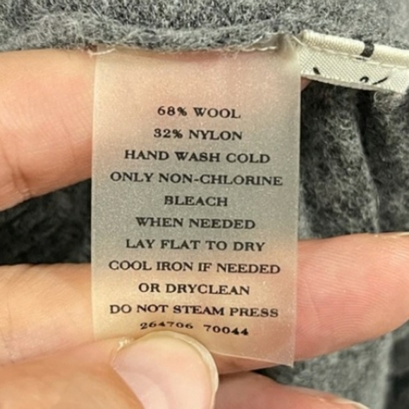 LOFT Ann Taylor Gray Wool Sweater Gold Sequin Pocket Tunic Slouchy Spring Top - Picture 3 of 9